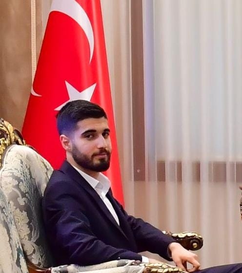 Genç Siyasetçi Süleyman Arslan;Gençlerin Geleceğine Sahip Çıkmak İçin, Recep Tayyip Erdoğan