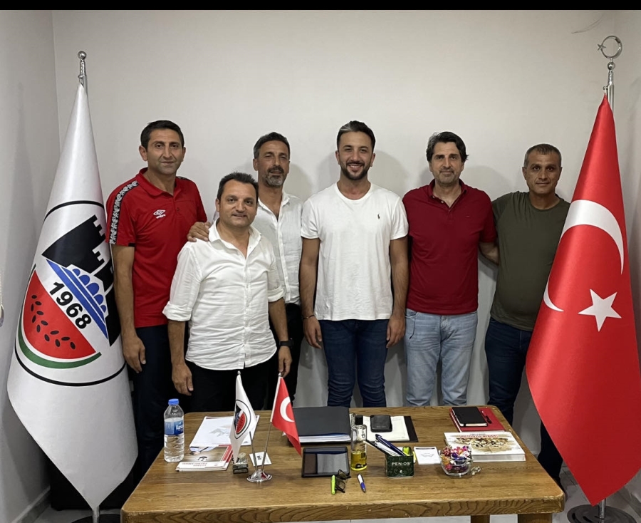 Diyarbakırspor Ekrem Üşen ve ekibiyle devam edecek