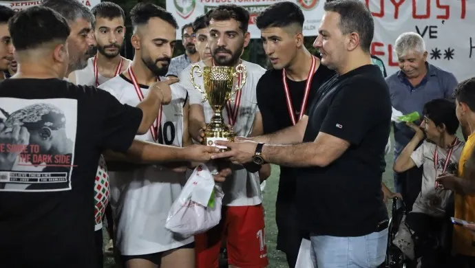 Şeymus Özer Futbol Turnuvası final maçıyla son buldu