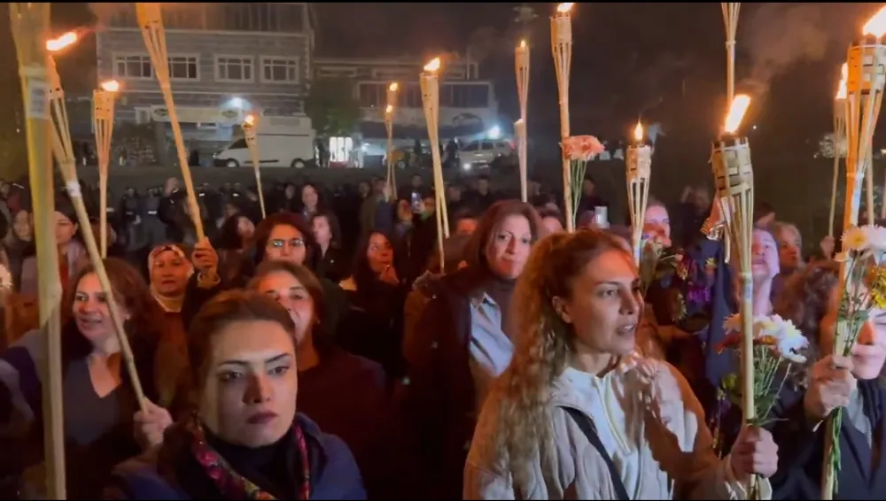 Diyarbakır Valiliği’nden ‘Jin, jiyan, azadî’ sloganına yasak