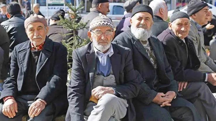 SEÇİM ZAMANI, EMEKLİLER VE VAATLER