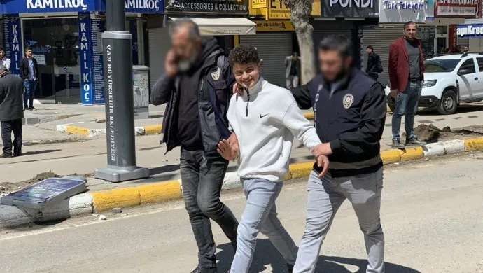 Van eylemlerinde tutuklanan Muhammed Orhan tahliye oldu 
