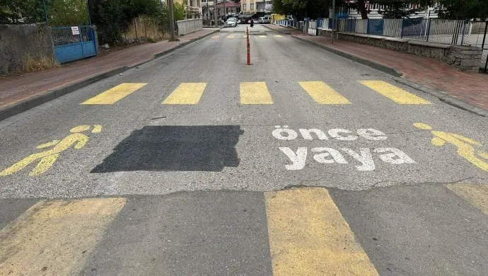 Kürtçe trafik uyarı yazılarına tahammülsüzlük