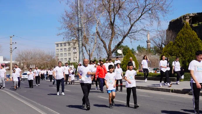 Diyarbakır’da Newroz Rüzgarı : Halk Koşusu ile 21 Mart’a Davet