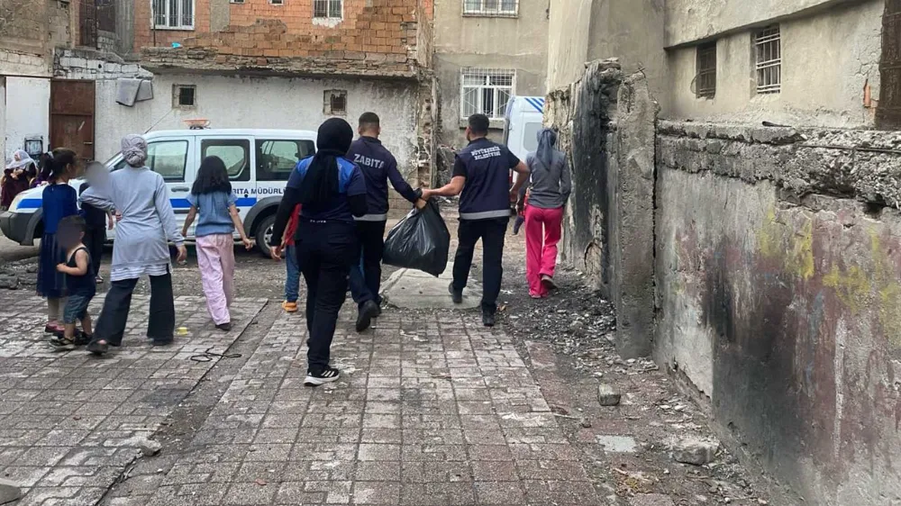 Diyarbakır’da Barınma Krizi: 2’si Çocuk 3 Kişilik Aile Evden Çıkarıldı